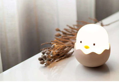 Eggshell Chicken LED Night Light – USB Charging